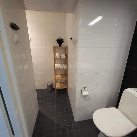 Appartamento Saunallinen Rivitalon Paeaety Asunto Kahdella Terassilla Turku